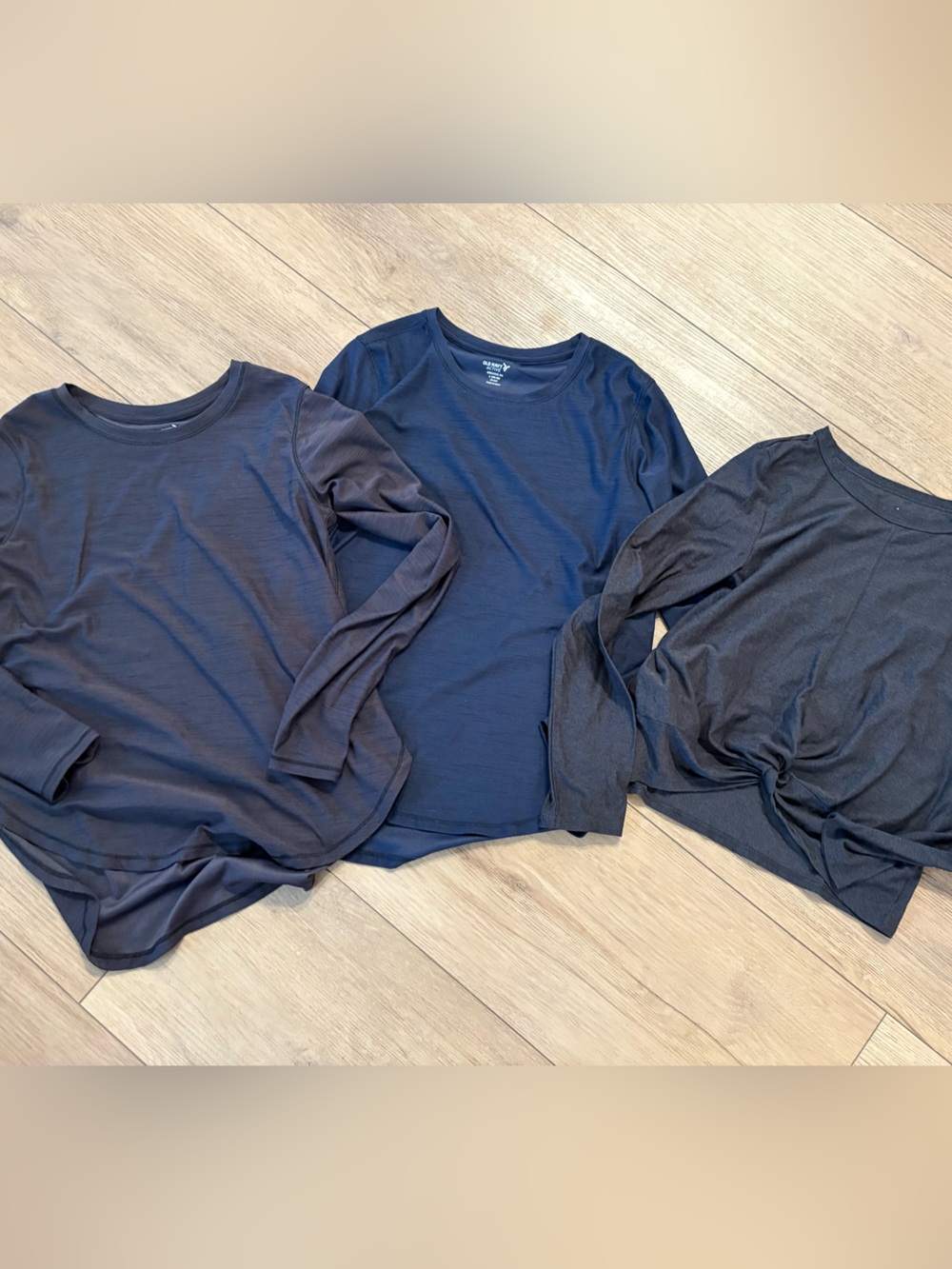 Old Navy Athletic Long Sleeve Tops